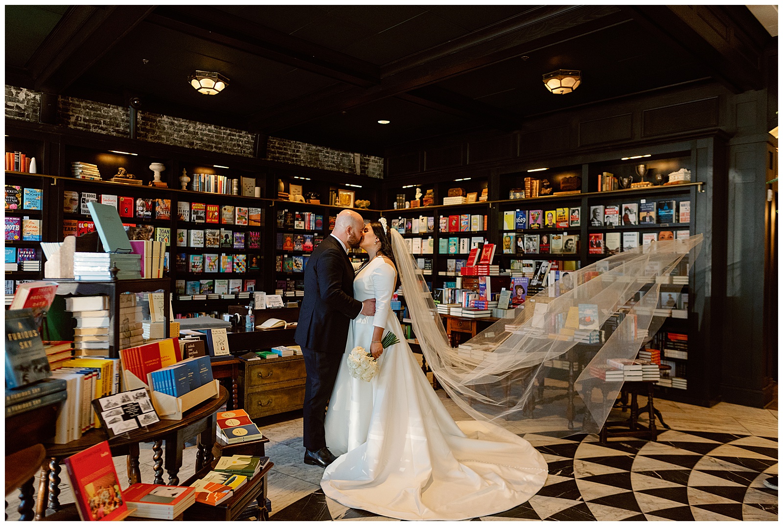 Oxford Exchange Wedding, Tampa Wedding Photographer, Luxury Wedding Photographer, East Coast Wedding Photographer