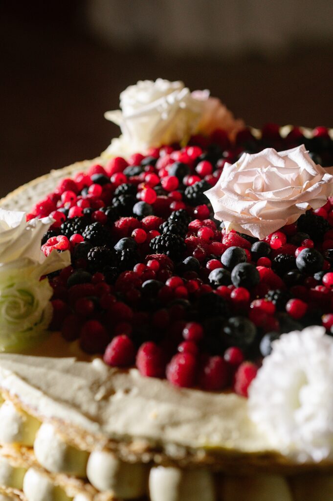 candlelit reception, santa caterina wedding, santa caterina amalfi coast, amalfi coast wedding photographer, amalfi coast wedding, italian wedding cake