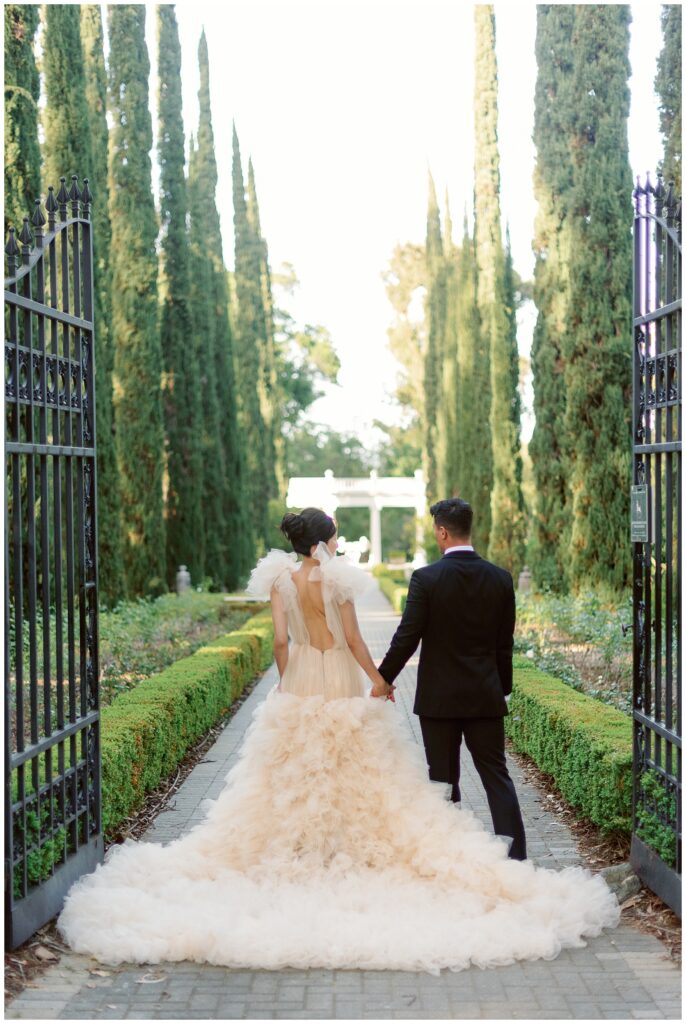 garden wedding, Montalvo Art Center Wedding, San francisco wedding photographer, destination wedding photographer, fashion forward bride, montalvo villa wedding, california wedding photographer, garden luxury wedding, luxury vineyard wedding, napa valley wedding photographer